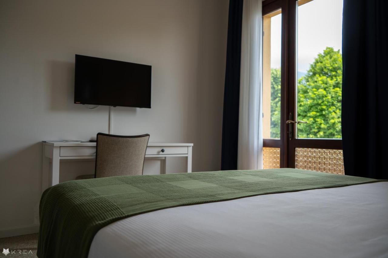 Casa Valcellina Hotel Ristorante Montereale Valcellina 外观 照片